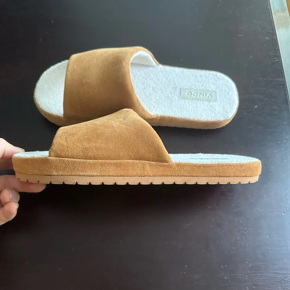 New Vince Karina-2 indoor/outdoor tan suede sandals size 8 - Picture 6 of 7